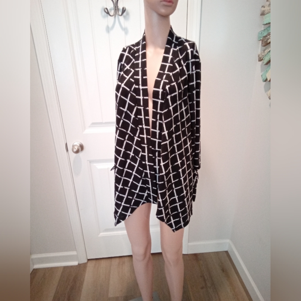 2-$10.Travel Elements Sz M Black&White Grid Pattern Open Front Cardigan Arm Ties